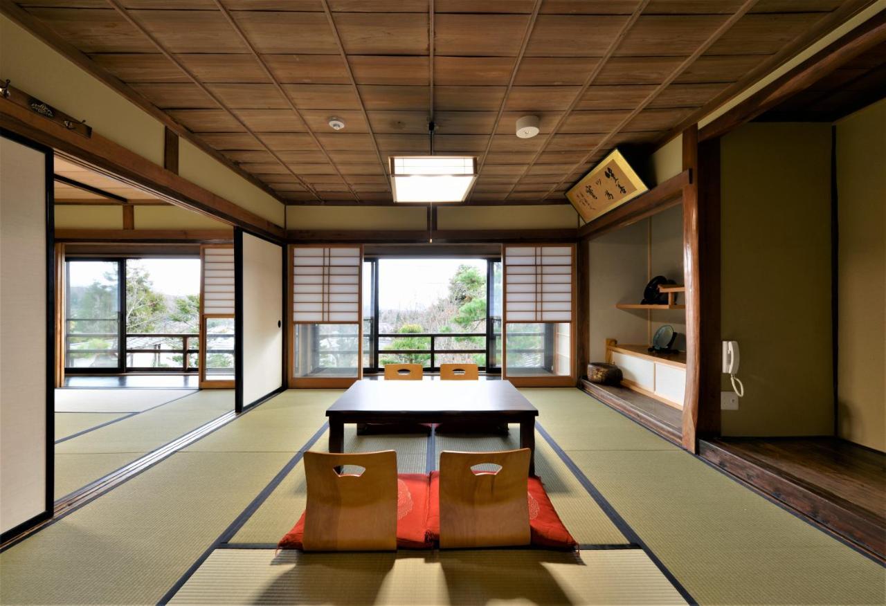 宿屋白金家 Yadoya-Shiroganeya 1日1組限定2名から8名様まで 全館貸切り 伝統的建造物の旅籠宿 Traditional Culture Experience Нагано Экстерьер фото
