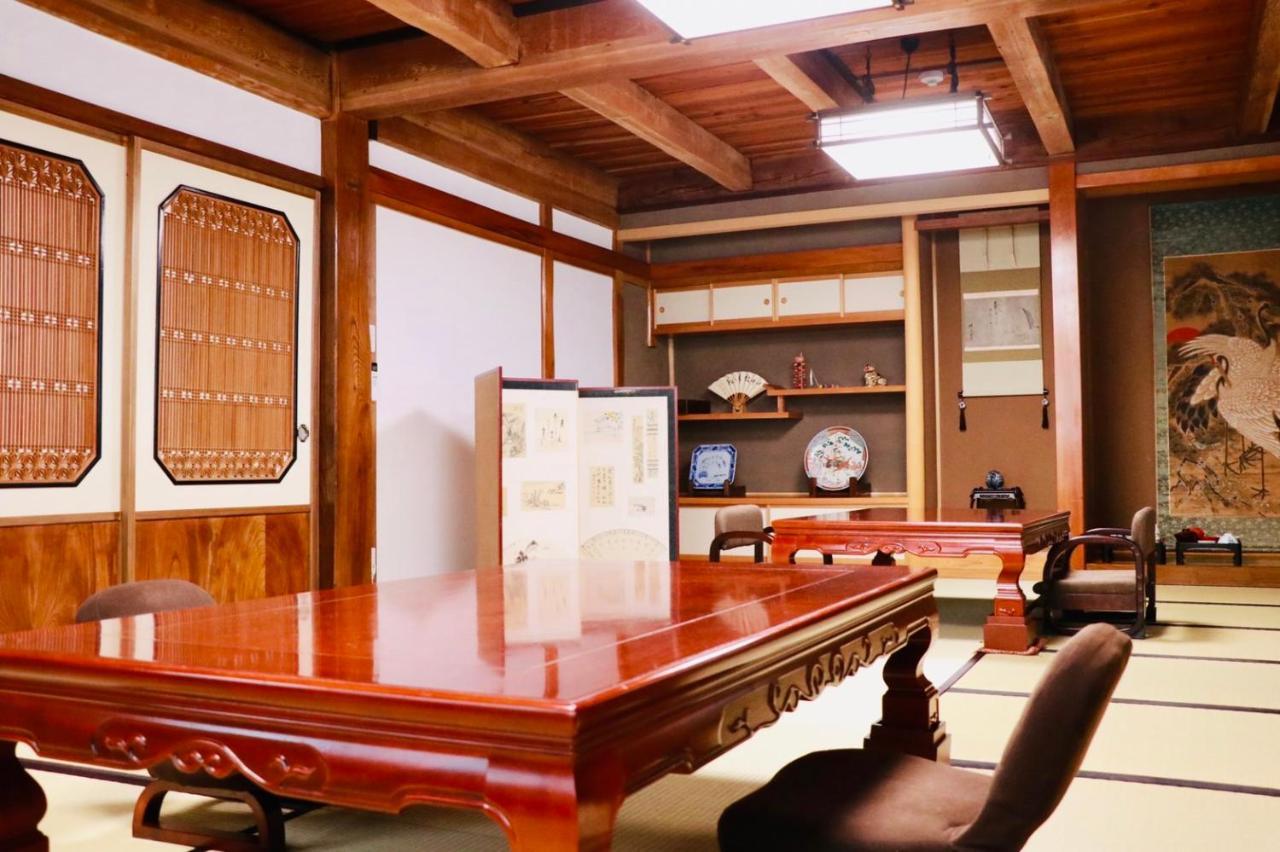 宿屋白金家 Yadoya-Shiroganeya 1日1組限定2名から8名様まで 全館貸切り 伝統的建造物の旅籠宿 Traditional Culture Experience Нагано Экстерьер фото